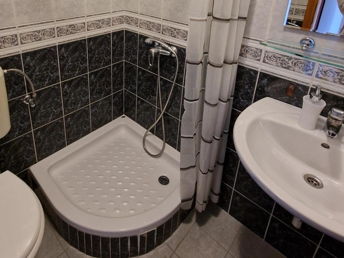 מליני Laguna Apartment מראה חיצוני תמונה